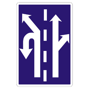 Značka - Radenie jazdných pruhov pred križovatkou (C25)