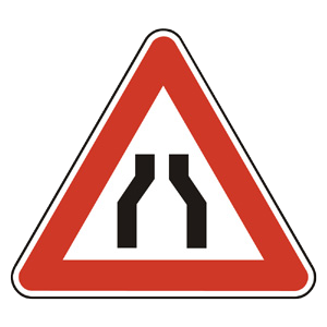 Značka - Zúžená vozovka z oboch strán (A4a)
